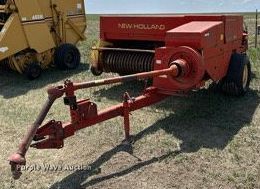 image for item KL9085 New Holland 320 Hayliner  small square baler