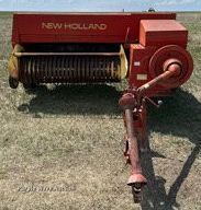 image for item KL9085 New Holland 320 Hayliner  small square baler