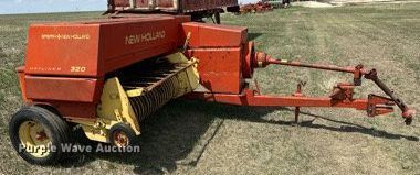 image for item KL9085 New Holland 320 Hayliner  small square baler