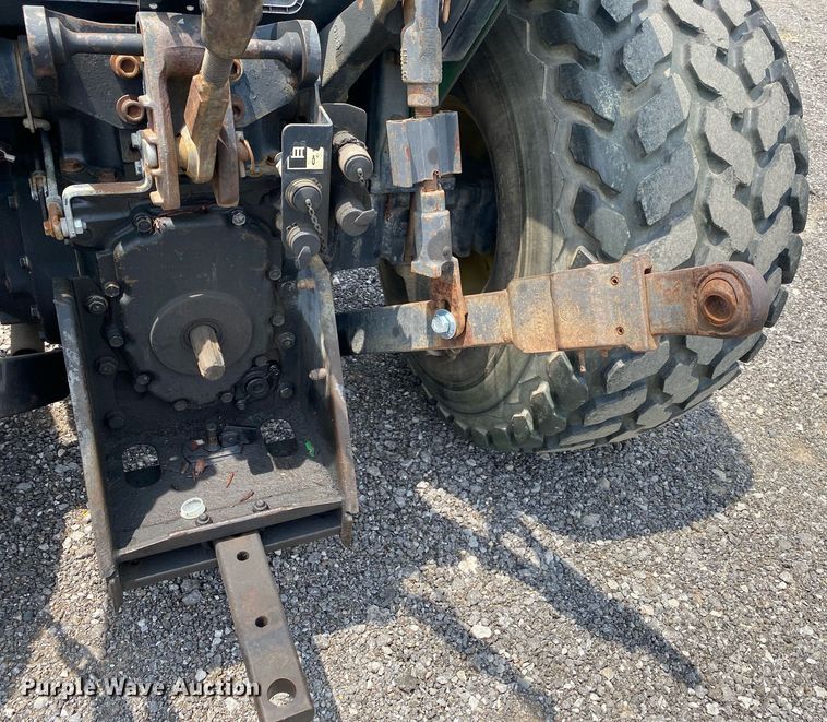 image for item KW9265 1998 John Deere 5210  tractor