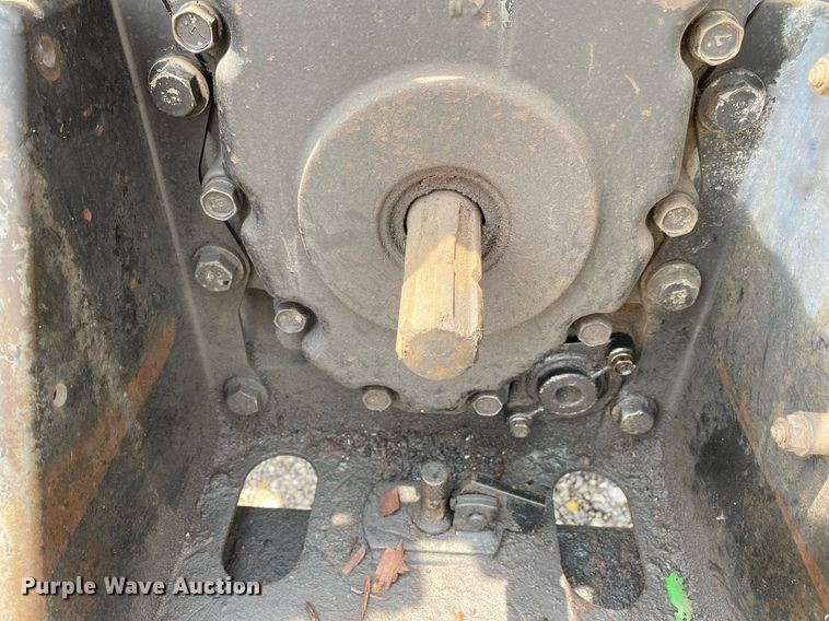 image for item KW9265 1998 John Deere 5210  tractor