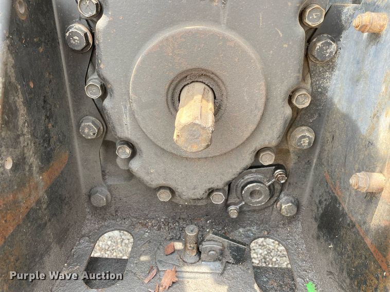 image for item KW9265 1998 John Deere 5210  tractor