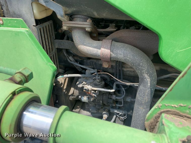 image for item KW9265 1998 John Deere 5210  tractor