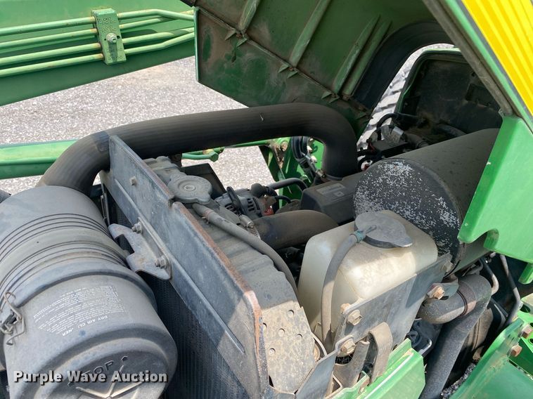 image for item KW9265 1998 John Deere 5210  tractor