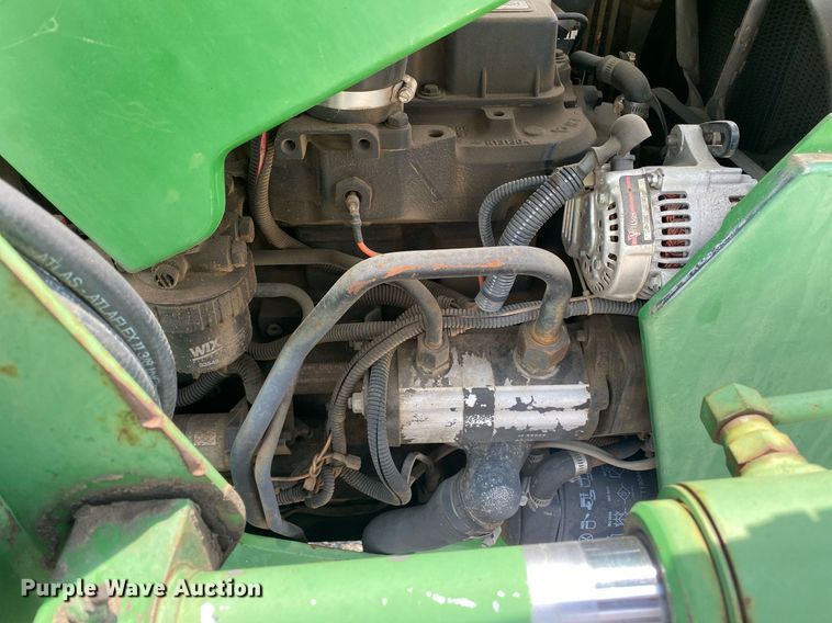 image for item KW9265 1998 John Deere 5210  tractor