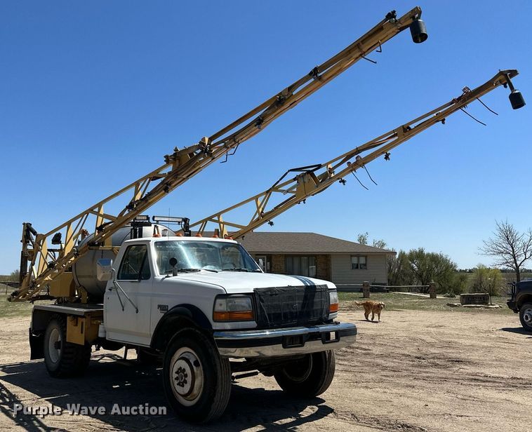 image for item KX9028 1997 Ford F350  applicator truck