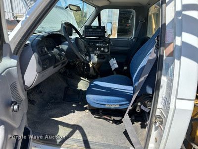 image for item KX9028 1997 Ford F350  applicator truck