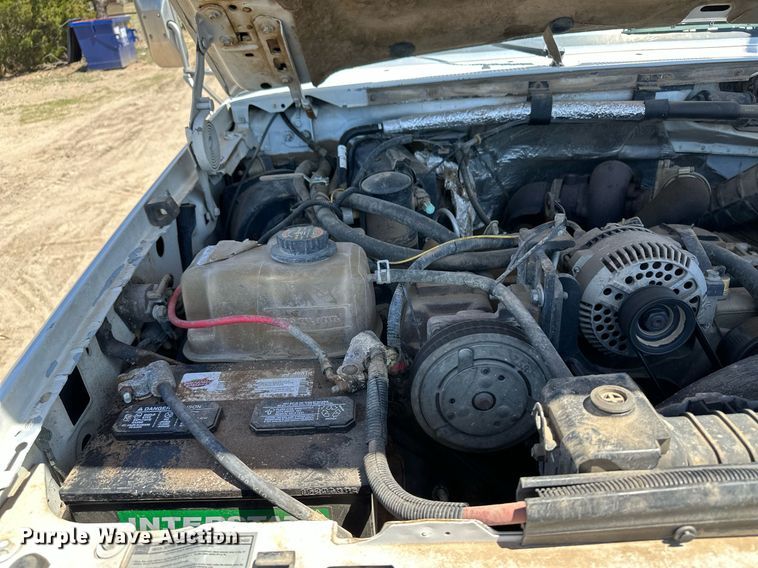 image for item KX9028 1997 Ford F350  applicator truck