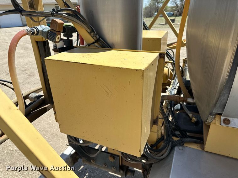 image for item KX9028 1997 Ford F350  applicator truck