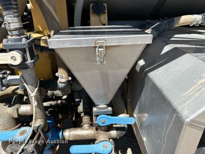 image for item KX9028 1997 Ford F350  applicator truck