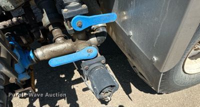 image for item KX9028 1997 Ford F350  applicator truck