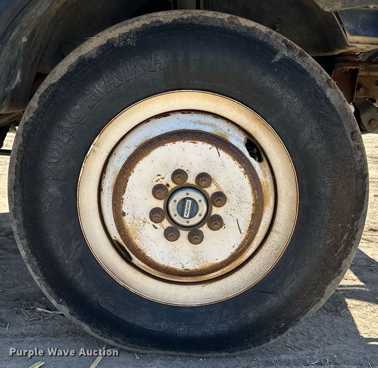 image for item KX9028 1997 Ford F350  applicator truck