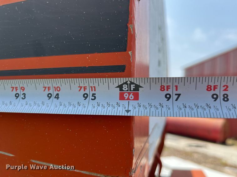 image for item LA9980 Willmar 500  spreader