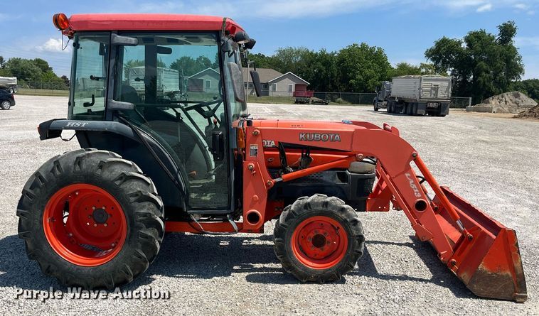 image for item LA9993 Kubota L3430D  MFWD tractor
