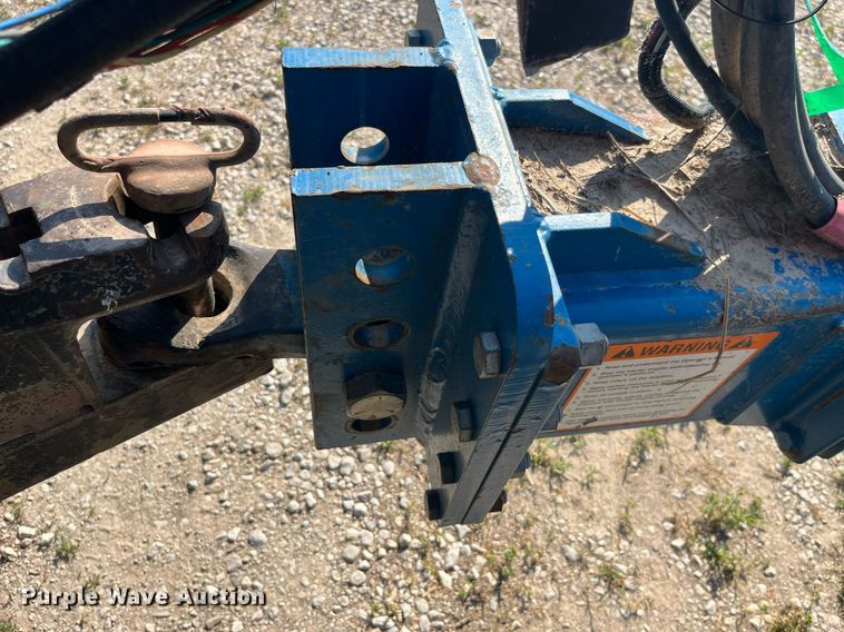 image for item LB9000 Kinze 2600  no-till planter