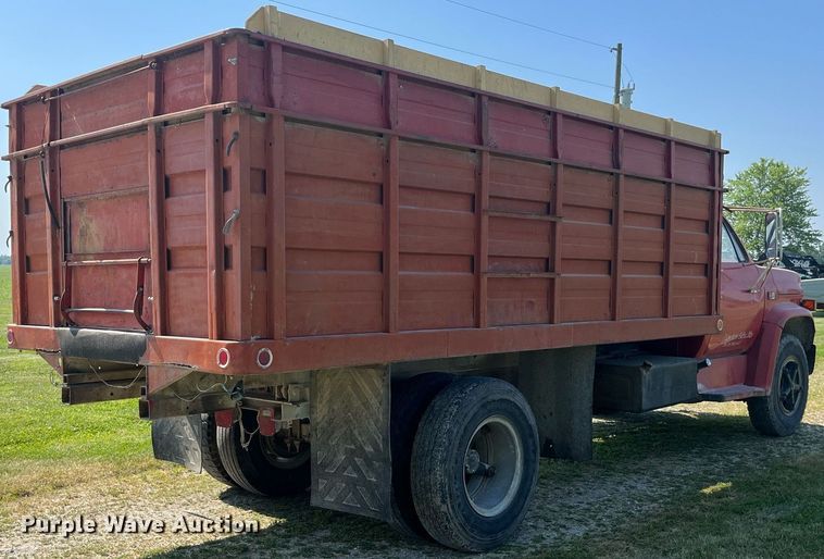 image for item LB9002 1980 GMC Sierra 6000  grain truck