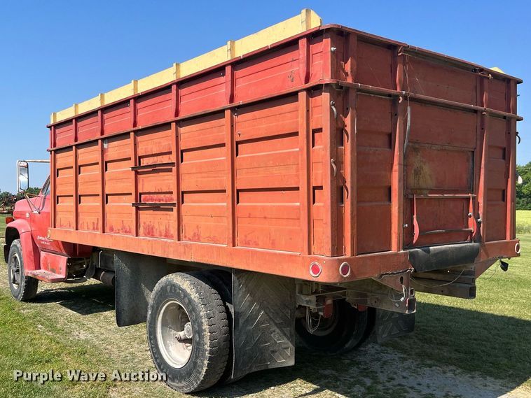 image for item LB9002 1980 GMC Sierra 6000  grain truck