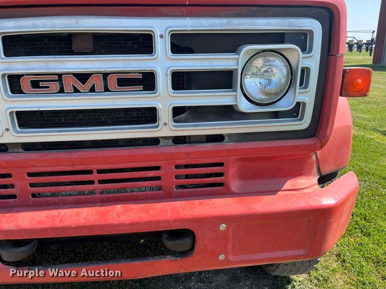 image for item LB9002 1980 GMC Sierra 6000  grain truck