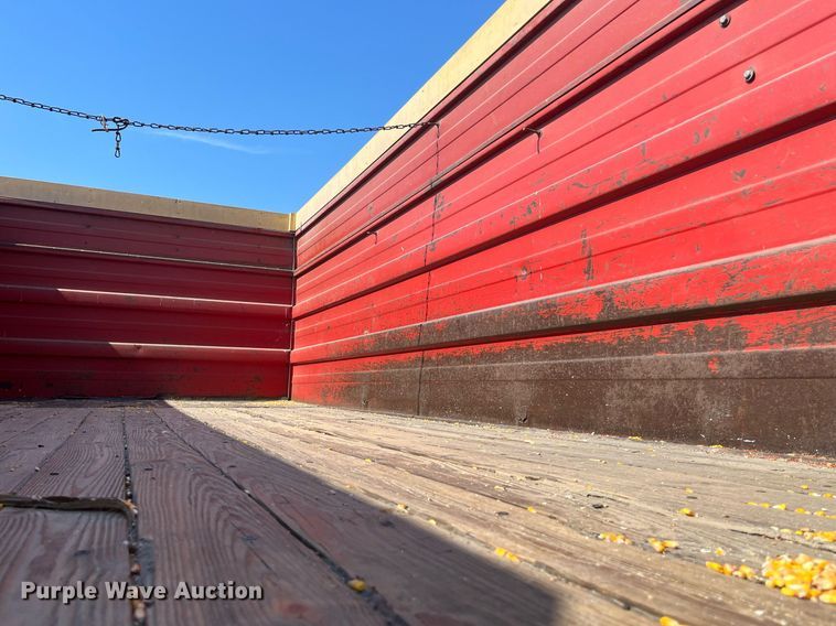 image for item LB9002 1980 GMC Sierra 6000  grain truck