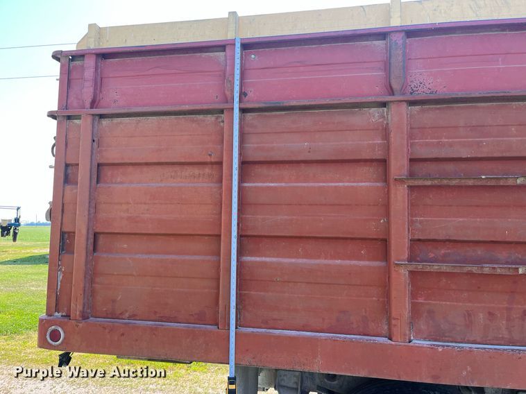 image for item LB9002 1980 GMC Sierra 6000  grain truck