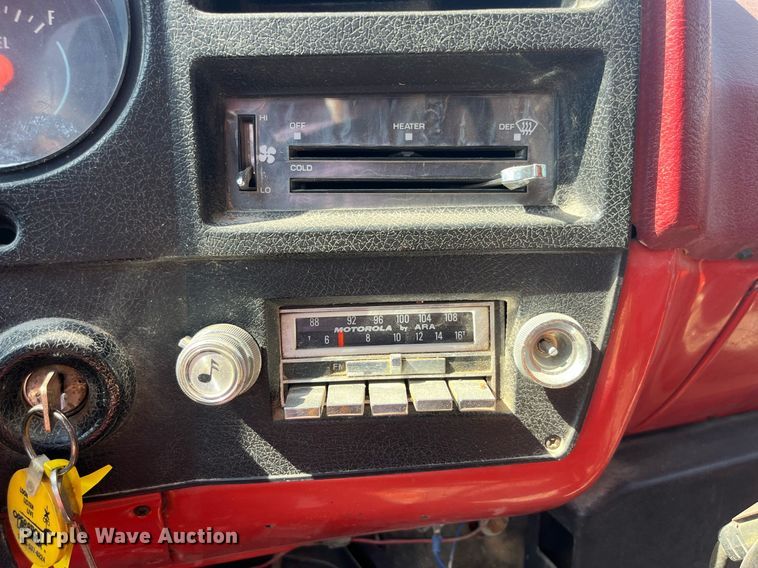 image for item LB9002 1980 GMC Sierra 6000  grain truck