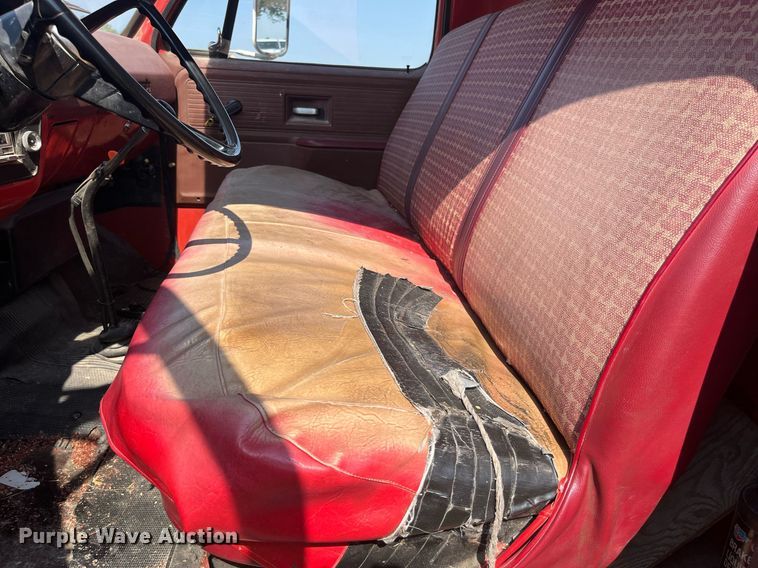 image for item LB9002 1980 GMC Sierra 6000  grain truck