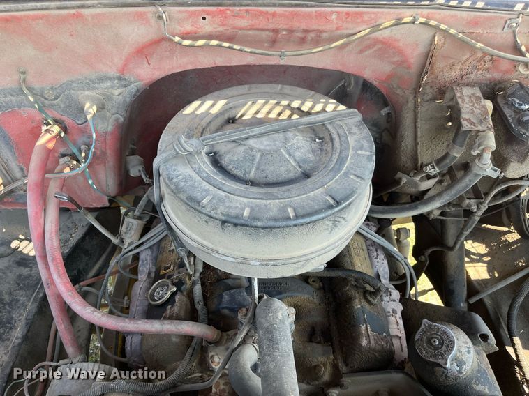 image for item LB9002 1980 GMC Sierra 6000  grain truck