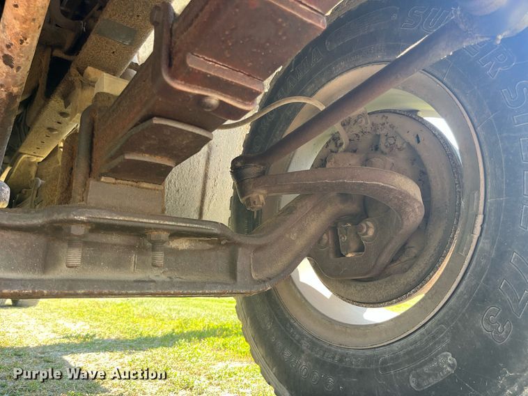 image for item LB9002 1980 GMC Sierra 6000  grain truck