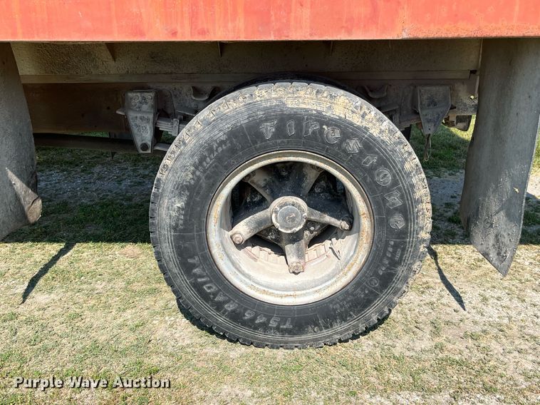 image for item LB9002 1980 GMC Sierra 6000  grain truck