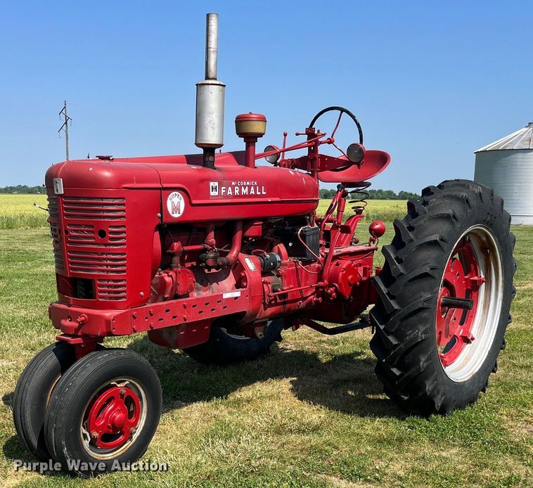 image for item LB9004 Mccormick Farmall Super M  tractor