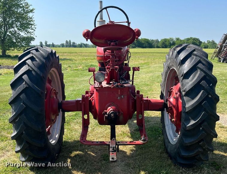 image for item LB9004 Mccormick Farmall Super M  tractor