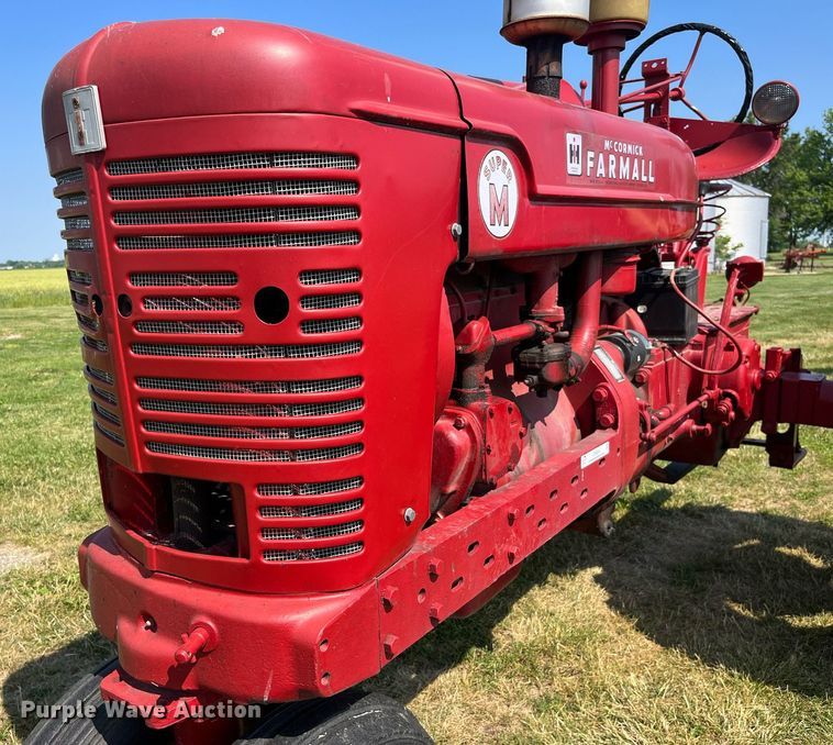 image for item LB9004 Mccormick Farmall Super M  tractor