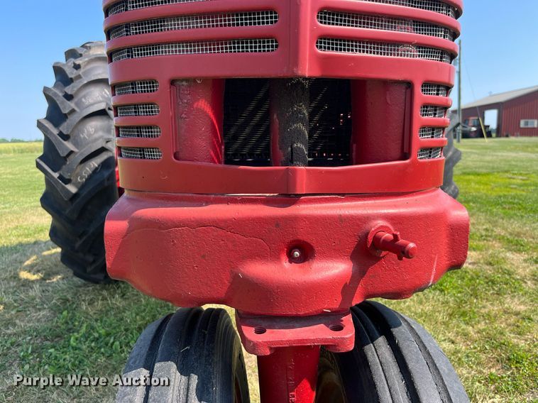 image for item LB9004 Mccormick Farmall Super M  tractor