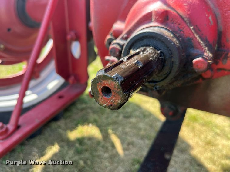 image for item LB9004 Mccormick Farmall Super M  tractor