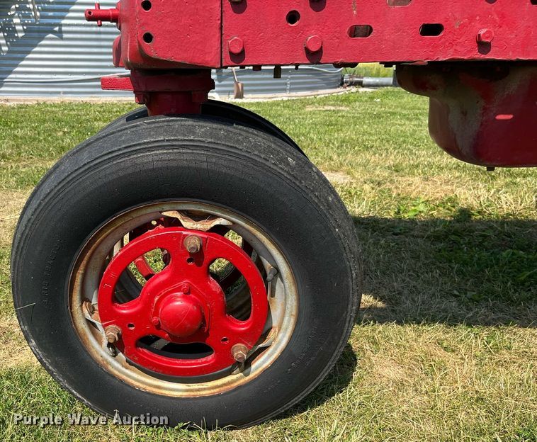 image for item LB9004 Mccormick Farmall Super M  tractor
