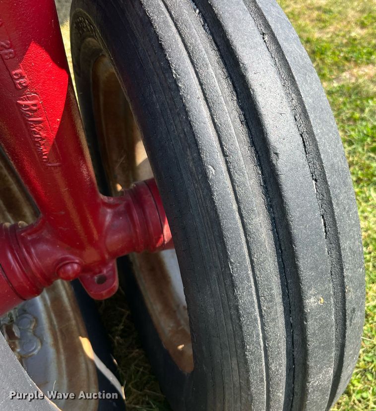 image for item LB9004 Mccormick Farmall Super M  tractor