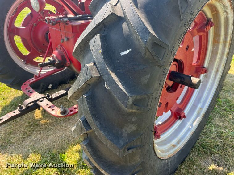 image for item LB9004 Mccormick Farmall Super M  tractor