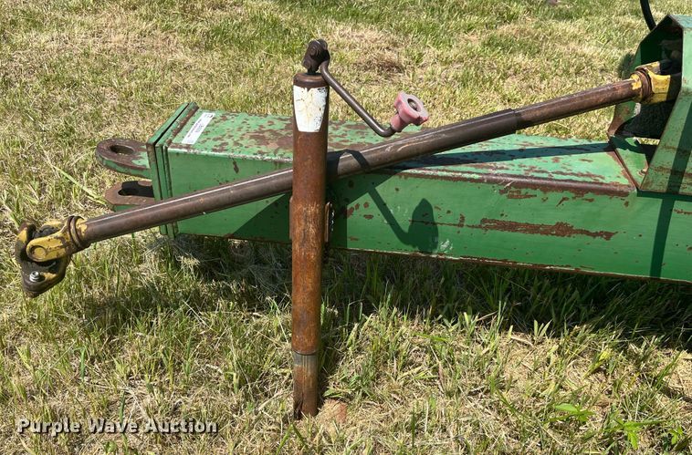 image for item LB9009 E-Z Trail Flow E-Z  grain cart