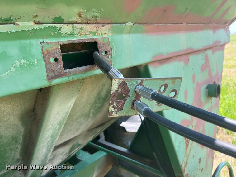 image for item LB9009 E-Z Trail Flow E-Z  grain cart