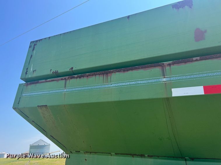 image for item LB9009 E-Z Trail Flow E-Z  grain cart