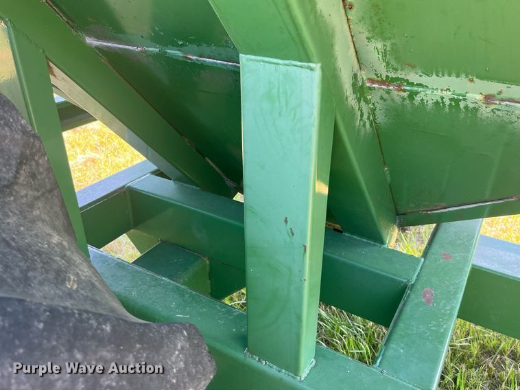 image for item LB9009 E-Z Trail Flow E-Z  grain cart