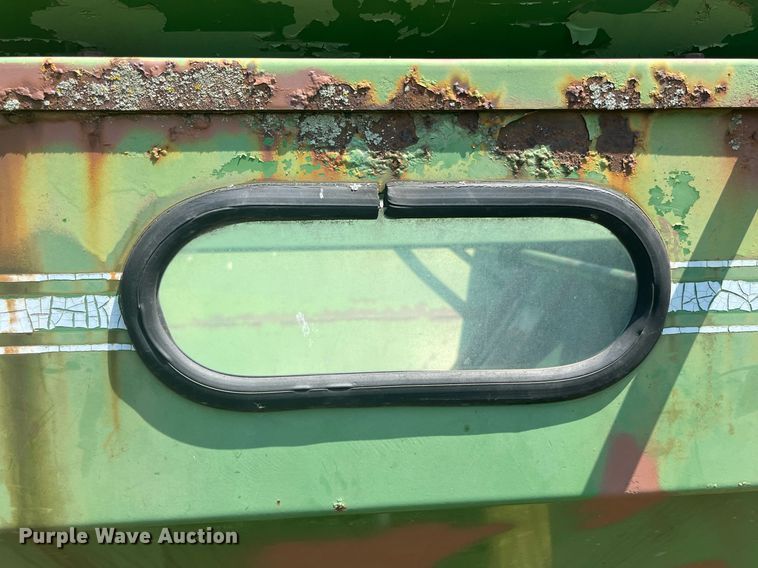 image for item LB9009 E-Z Trail Flow E-Z  grain cart