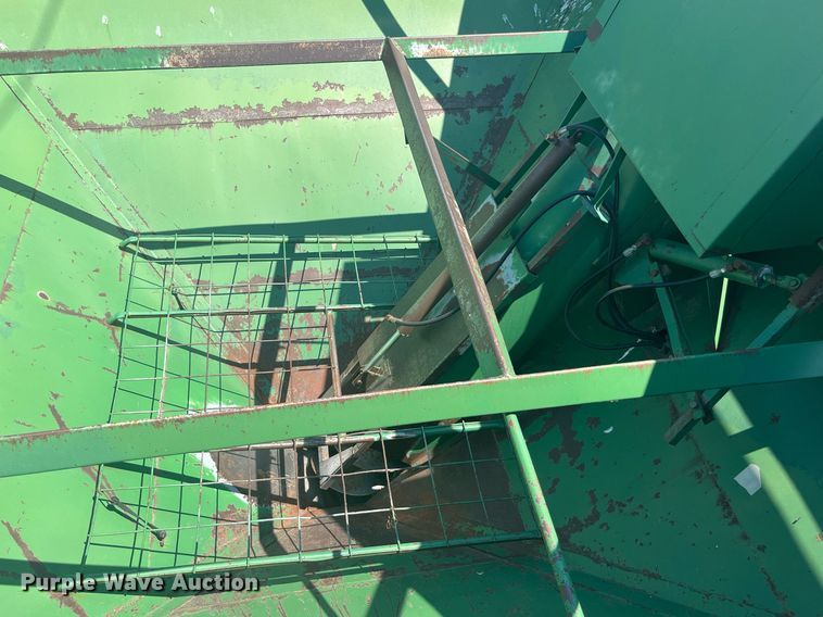 image for item LB9009 E-Z Trail Flow E-Z  grain cart