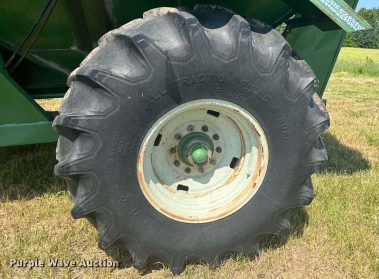 image for item LB9009 E-Z Trail Flow E-Z  grain cart