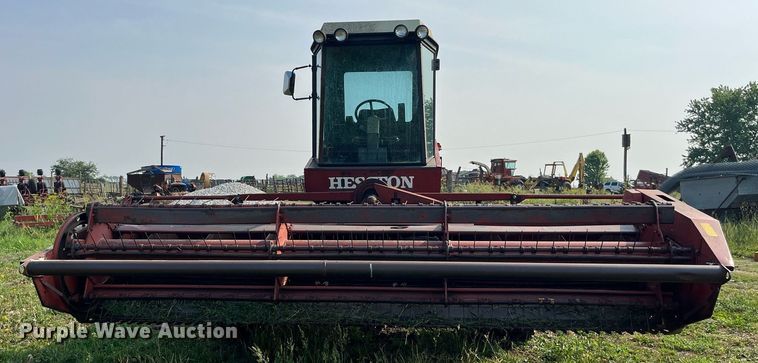 image for item LB9014 1982 Hesston 6550  swather / windrower