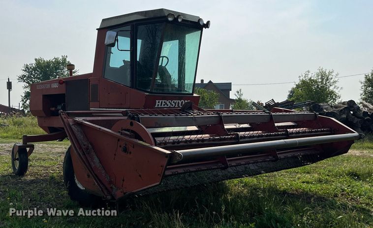 image for item LB9014 1982 Hesston 6550  swather / windrower