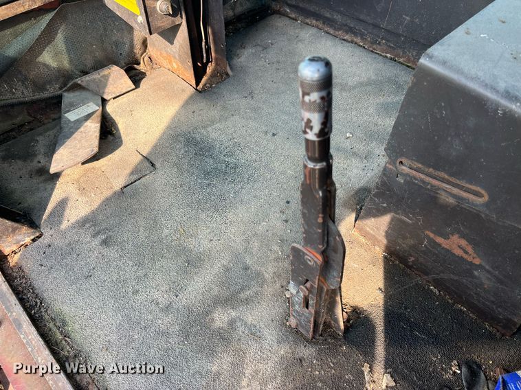 image for item LB9014 1982 Hesston 6550  swather / windrower