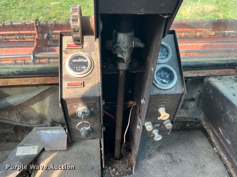 image for item LB9014 1982 Hesston 6550  swather / windrower