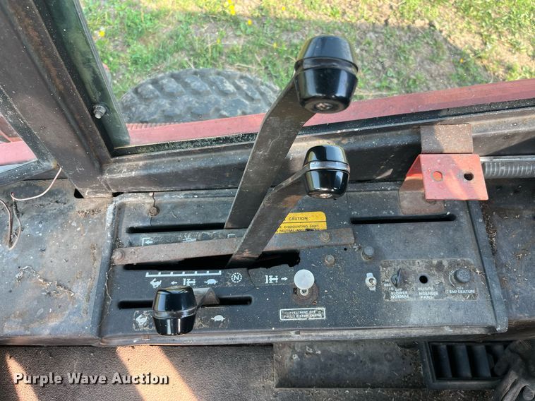 image for item LB9014 1982 Hesston 6550  swather / windrower