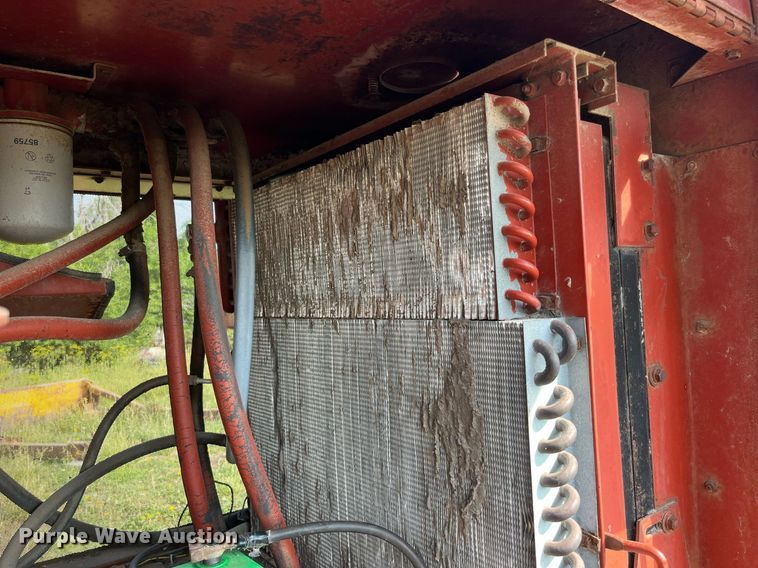 image for item LB9014 1982 Hesston 6550  swather / windrower